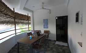 Dhangethi Inn